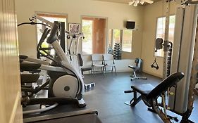3Br / 2Ba Townhome With Pool, Patio, Wifi, Washer/Dryer
